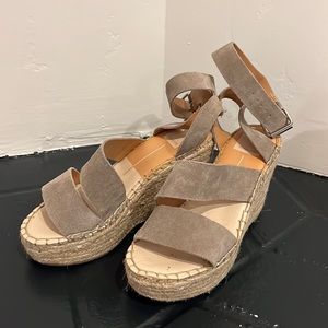 Taupe espadrilles dolce vita
